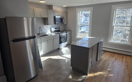 NEW 1BR DESIRABLE Location & Available Now